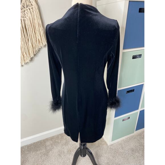 Vintage Black Velvet Feather Long Sleeved Cocktail Mini Dress Glam Witchcore 10 - Picture 3 of 7